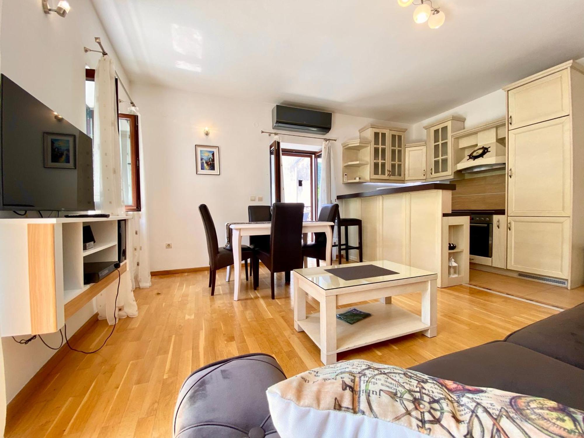 Fiumera Kotor Apartment Zewnętrze zdjęcie